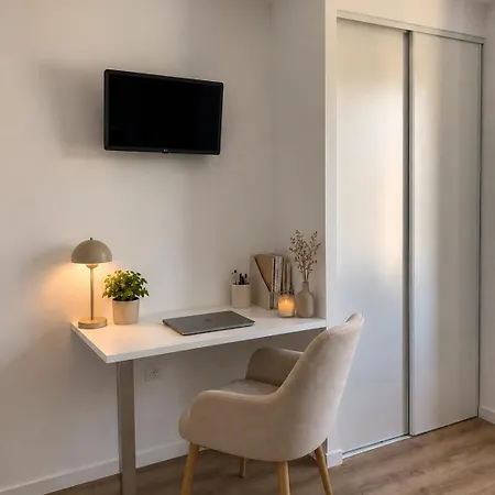 فيلة Maison Climatisee Et Renovee Confort 4 Avec Jardin Arthes